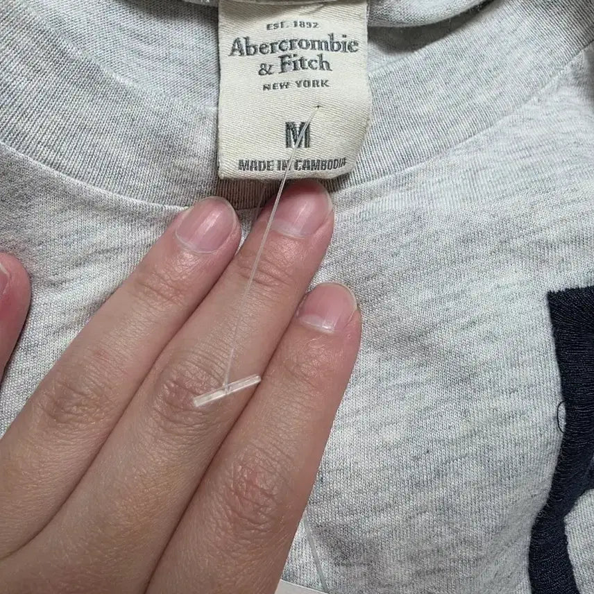 [BUNJANG] Abercrombie &amp; Fitch Muscle Fit T-Shirt Gray M / (새상품) 아베크롬비 머슬핏 반팔 그레이 티셔츠 (M)
