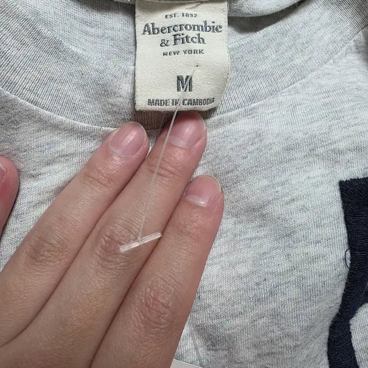 [BUNJANG] Abercrombie &amp; Fitch Muscle Fit T-Shirt Gray M / (새상품) 아베크롬비 머슬핏 반팔 그레이 티셔츠 (M)