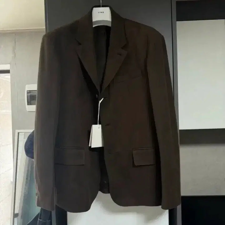 [SOLD OUT] 새상품. 쿠어 스웨이드 블레이저 XL 판매