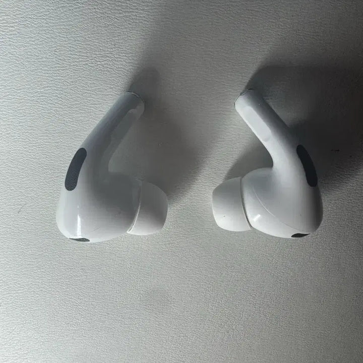 [BUNJANG] Apple AirPods Pro 2 (USB-C) / 에어팟 프로2 c타입