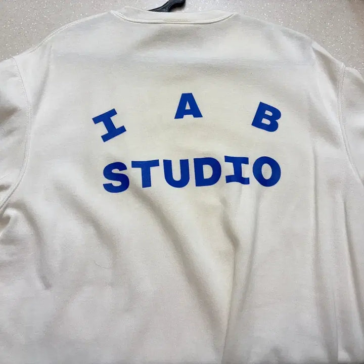 [BUNJANG] IAB Studio 10th Anniversary Logo T-Shirt / IAB 스튜디오 반팔
