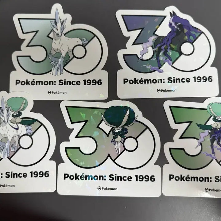 [BUNJANG] Pokemon 30th Anniversary Logo Stickers - Glastrier, Spectrier, and Calyrex (5-Card Bundle) / 포켓몬 30주년 로고 스티커 블리자포스 레이스포스 버드렉스