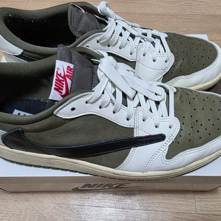 [BUNJANG] Travis Scott x Air Jordan 1 Low OG Reverse Olive / [300]스캇x에어조던1 리버스올리브