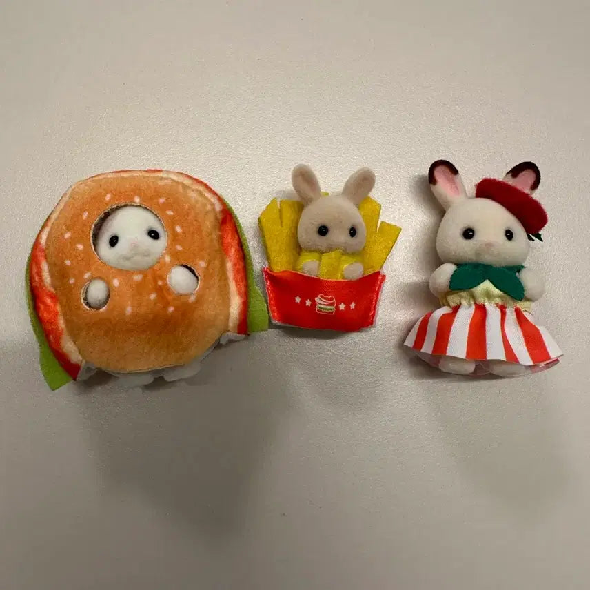 [BUNJANG] Sylvanian Families Blind Bag Hamburger Set - Set of 3 / (오늘할인!)실바니안 블라인드백 햄버거 감튀 토끼 3종 일괄판매