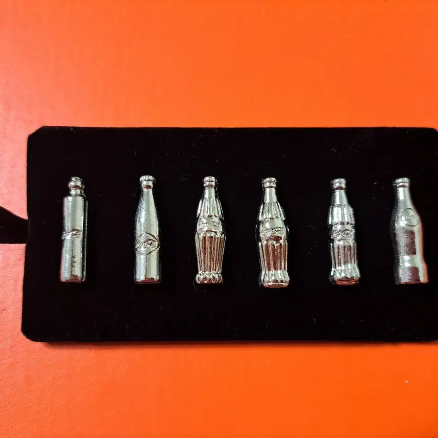 [BUNJANG] Coca-Cola 6-Piece Pin Set / 코카콜라 6종 핀 세트