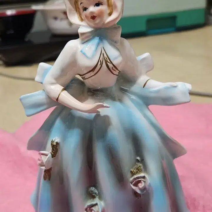 [BUNJANG] Vintage Handmade Figurine - Blue Dress / 일본제작 빈티지 핸드메이드 피겨린