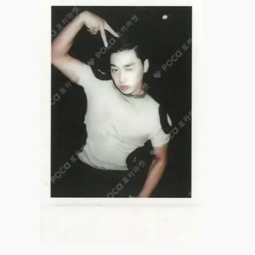 [BUNJANG] ATEEZ Choi San Apple Music Lucky Draw Polaroid Photocard / 에이티즈 최산 산 애플뮤직 럭키드로우 럭드 폴라로이드 폴라 포토카드 포카