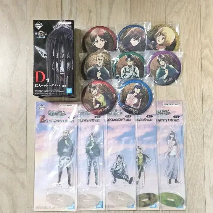 [BUNJANG] Attack on Titan - Resolution at Each Moment D-Prize Magnet &amp; G-Prize Can Badge Set / 진격의거인 쿠지 각자의결의 D상 마그넷+하위상 일괄