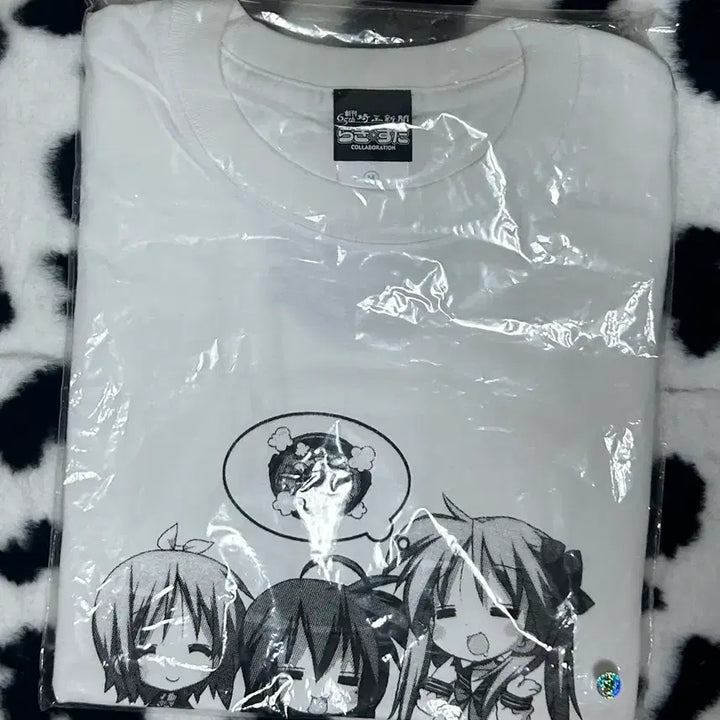[BUNJANG] Lucky Star Nendoroid Puchi Kagami Set with Official T-Shirt (Sealed) / (미개봉) 러키스타 넨도 푸치 카가미 / 러키스타 공식 티셔츠