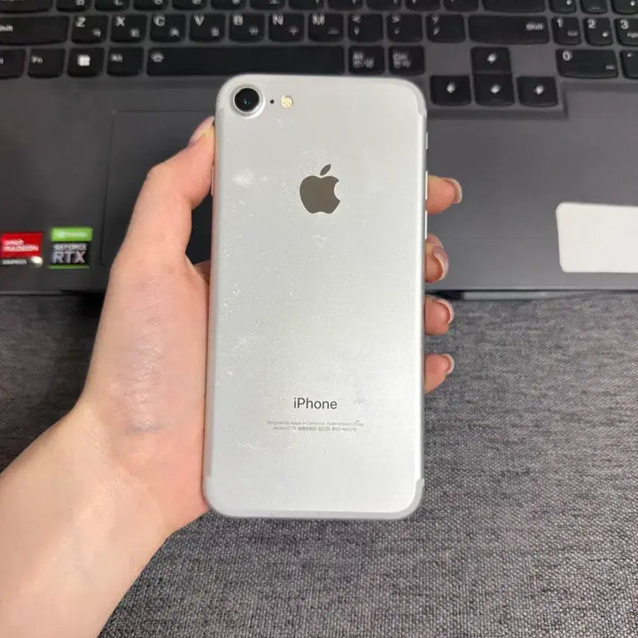 [BUNJANG] Apple iPhone 7 32GB (Refurbished) / G19 b급 아이폰7 32기가 무음