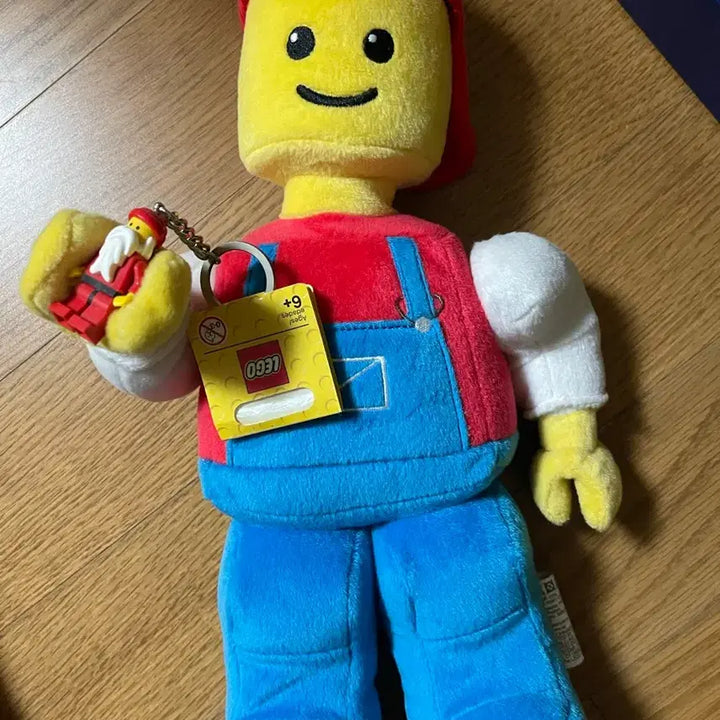[BUNJANG] LEGO Genuine Plush Toy &amp; Santa Keychain Set / 레고코리아 정품 인형 + 레고 산타키링 택부착