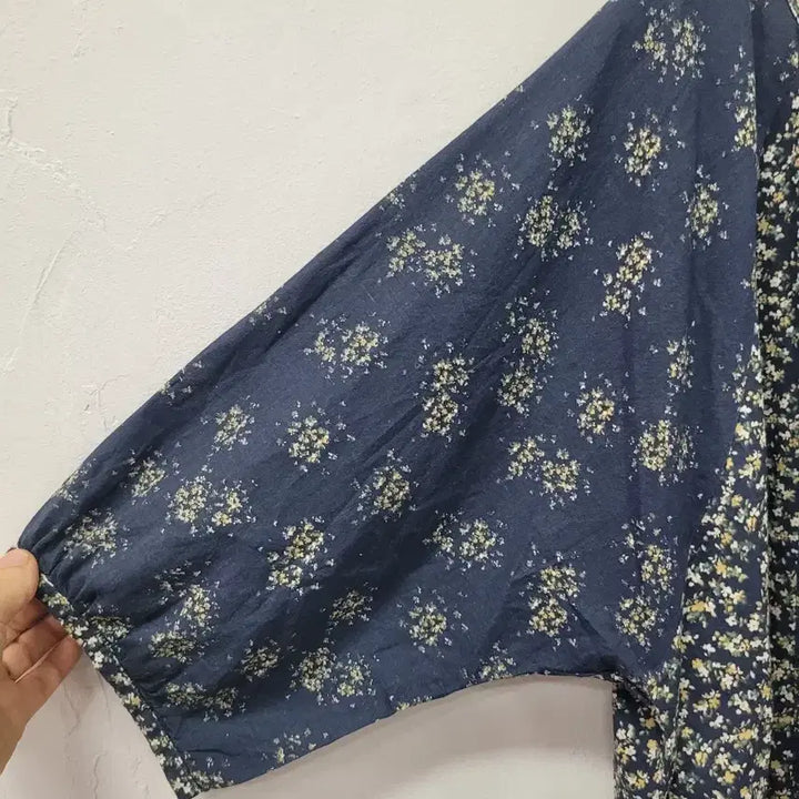 [BUNJANG] Cloudnine Floral Pattern Blouse (Cotton 100%) / Cloudnine 플라워 블라우스