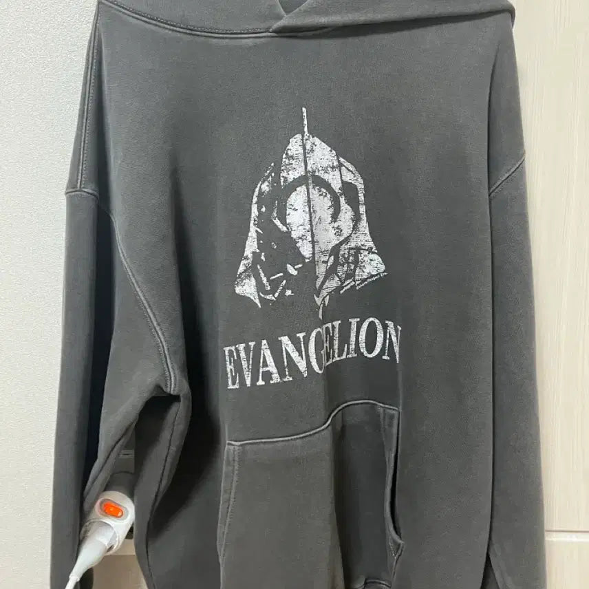 [BUNJANG] Mahagrid x Evangelion Unit-01 Hoodie Charcoal M / 에반게리온 마하그리드 초호기 후드티 챠콜 M사이즈 옷