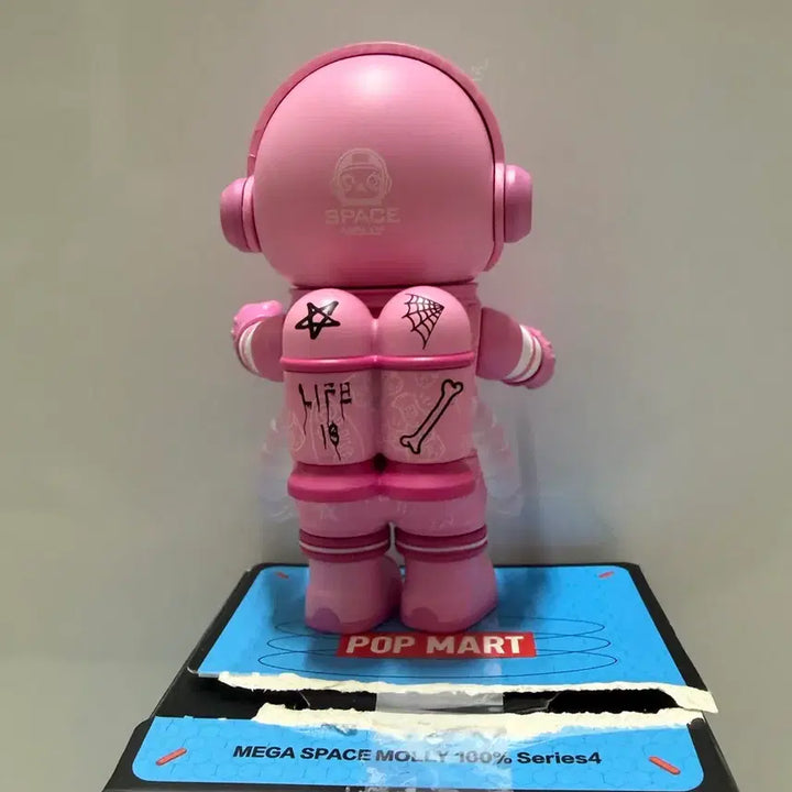 [BUNJANG] Pop Mart Molly Space Molly 4 100% Trevor Andrew Unsealed / 팝마트 스페이스 몰리4 100%  : 트레버 앤드류 (개봉)