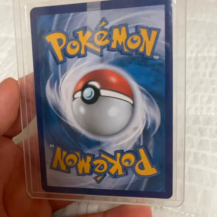 [BUNJANG] Pokemon 25th Anniversary Golden Box Monster Ball / 포켓몬카드 25주년 골든박스 몬스터볼