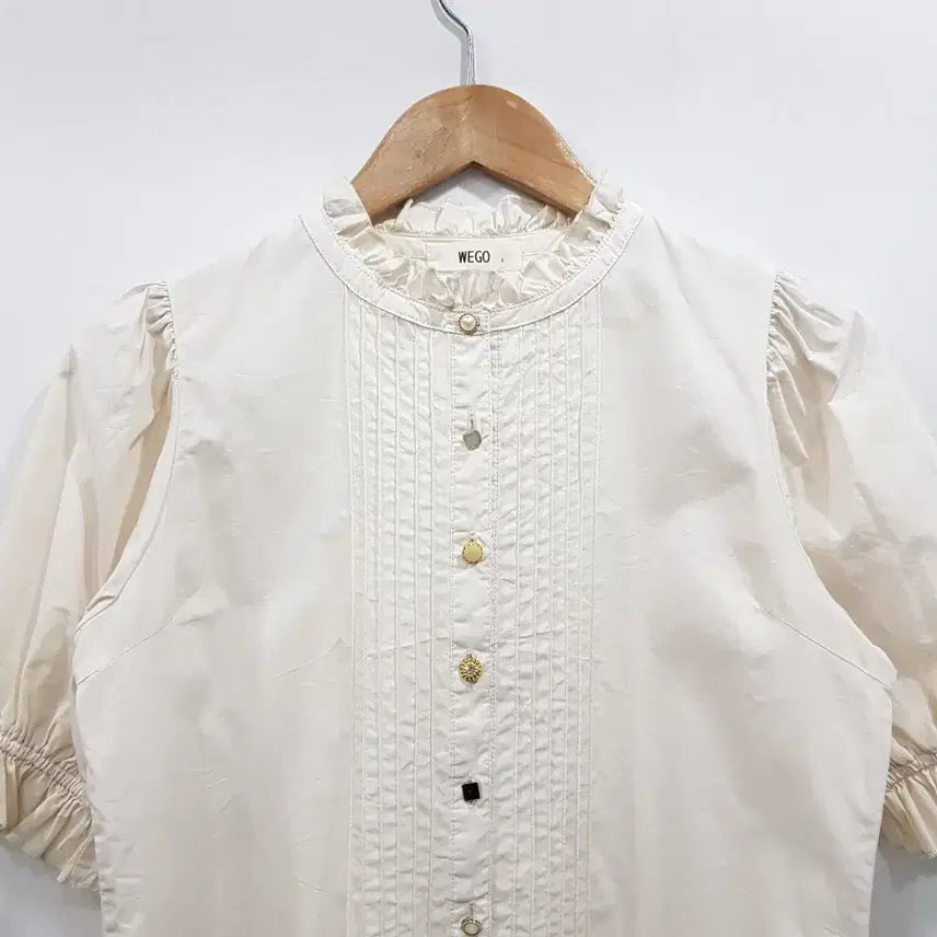 [BUNJANG] Vintage Mori Girl Beaded Button Short Sleeve Blouse - Women&