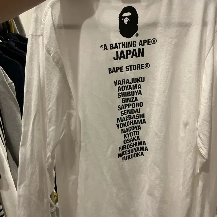 [BUNJANG] BAPE Japan White Long Sleeve T-Shirt / 베이프 제팬 화이트 롱슬리브 티셔츠