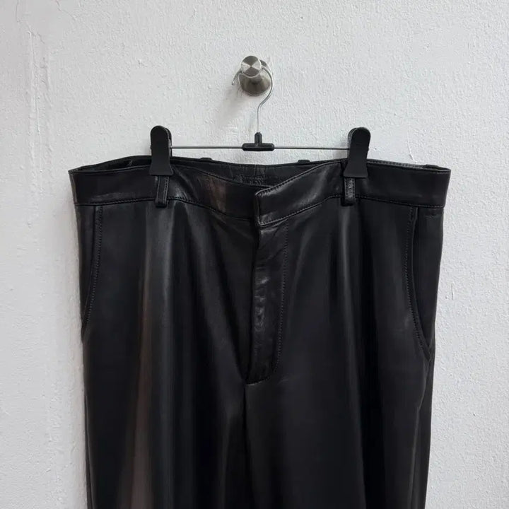 [BUNJANG] Loewe Lambskin Leather Pants / 로에베 램스킨 레더 팬츠
