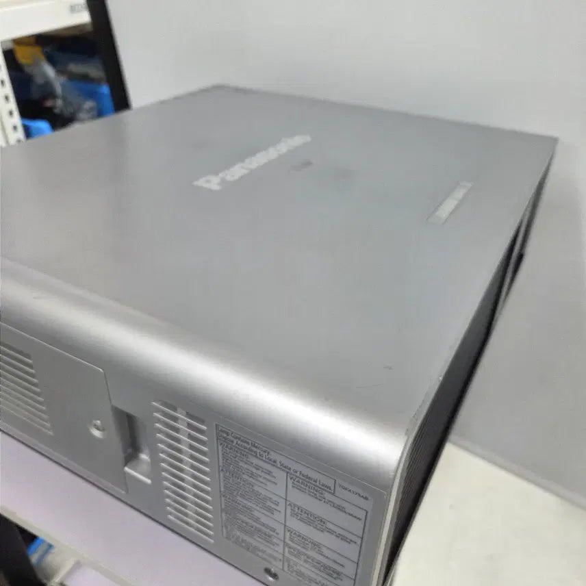 [BUNJANG] Panasonic PT-D6000 6500 ANSI DLP Projector Dual Lamp / 고안시 DLP 6500안시 빔프로젝터 파나소닉 PT-D6000 듀얼램프