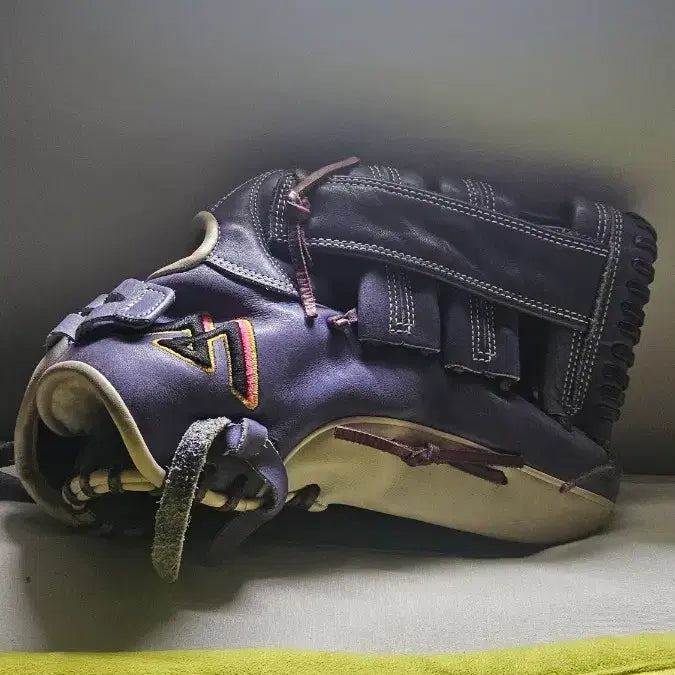 [BUNJANG] Myeongseong Outfielder Glove 13-inch / 명성 외야글러브