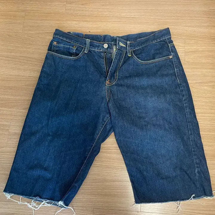 [BUNJANG] EVISU Bermuda Denim Shorts Size 32 / 에비수 데님 버뮤다 팬츠 32