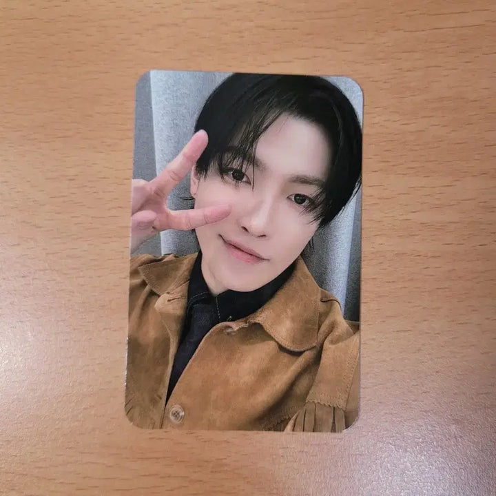 [BUNJANG] ATEEZ Hongjoong Golden Hour 4 YES24 Photocard / 에이티즈 홍중 골든 아워 4 예사 포토카드