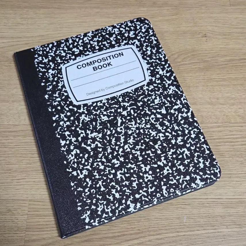 [BUNJANG] Composition iPad 11-inch Case + Momossi Bear Tablet Pouch Set / 컴포지션 아이패드 11인치 케이스 + 모모씨 베어 태블릿 파우치 11인치