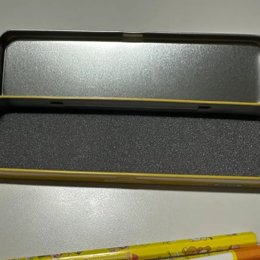 [BUNJANG] Rilakkuma Metal Pencil Case Set / 리락쿠마 철제필통세트