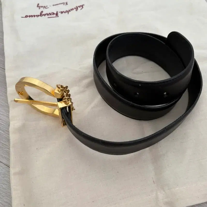 [BUNJANG] Salvatore Ferragamo Multi Gold Logo Plaque Gancini Chain Buckle Belt / 살바토레 페라가모 벨트