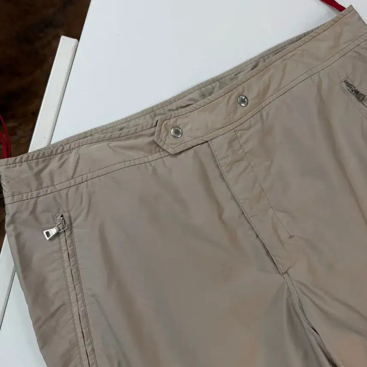 [BUNJANG] Prada Detachable Zip Pocket Cotton Blend Shorts / 프라다 지퍼 포켓 반바지