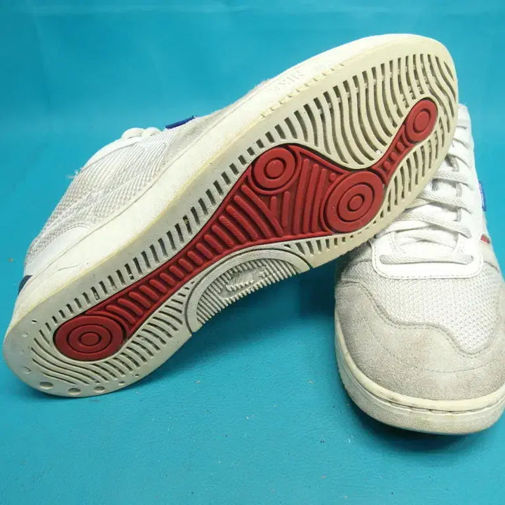 [BUNJANG] Nike Squash Type Sneakers / 250/sb0-562/나이키 스쿼시 타입 운동화/구제특별시