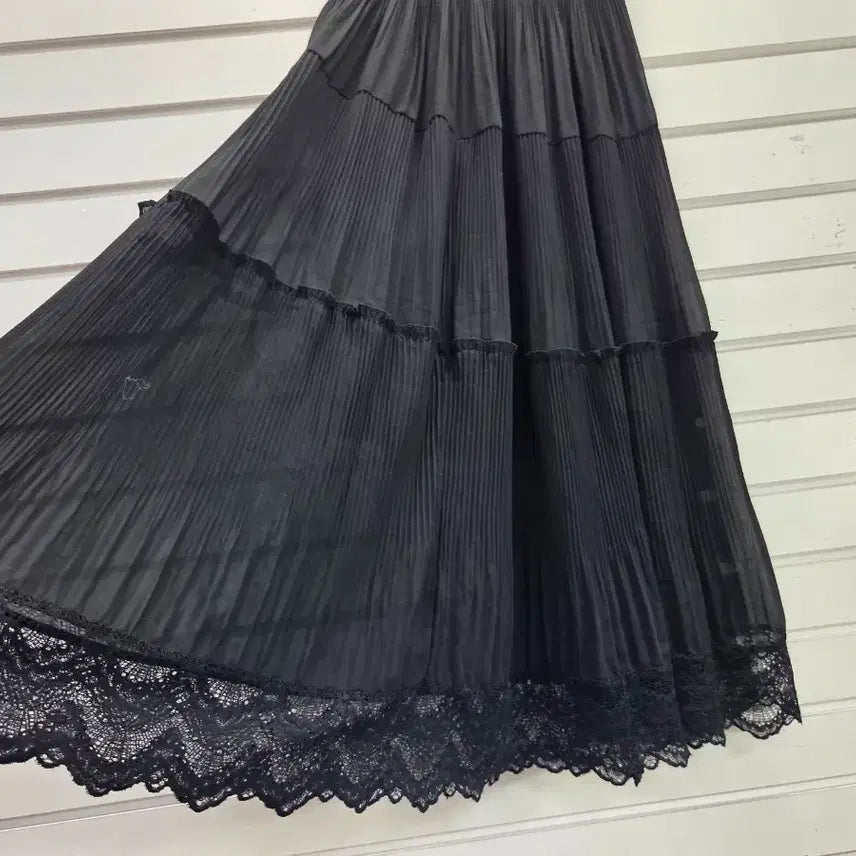 [BUNJANG] Black Lace Trimmed Banding Long Skirt / 블랙 밑단 레이스장식 밴딩 롱스커트/보물찾기천사