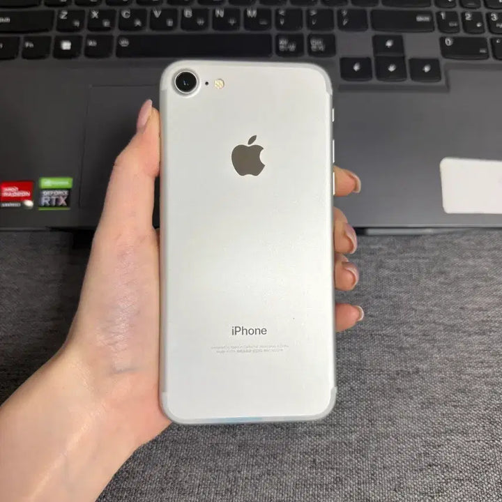 [BUNJANG] Apple iPhone 7 32GB Unlocked / G27 s급 아이폰7 32기가 무음