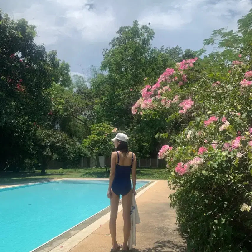 [BUNJANG] Anderson Forty One-Piece Swimsuit Black (New) / 언더슨 포티 원피스수영복 블랙 (새상품)
