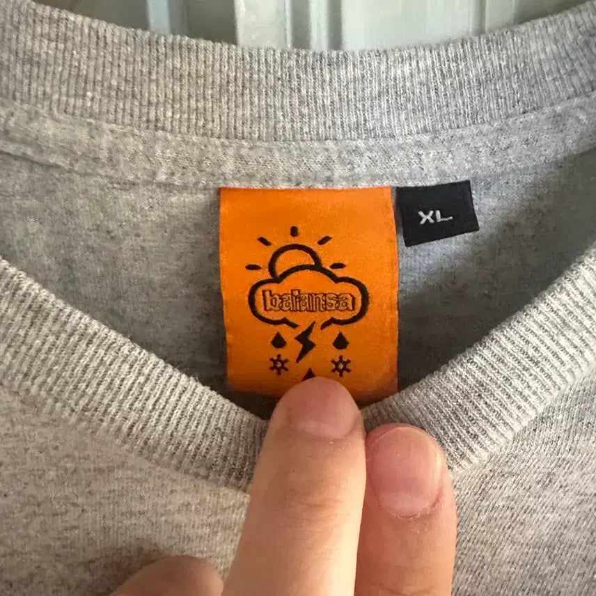 [BUNJANG] Balansa T-Shirt / 발란사 티셔츠