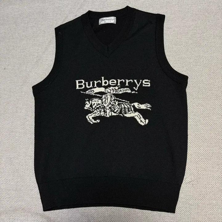 [SOLD OUT] 버버리 빈티지 빅로고 니트 베스트
