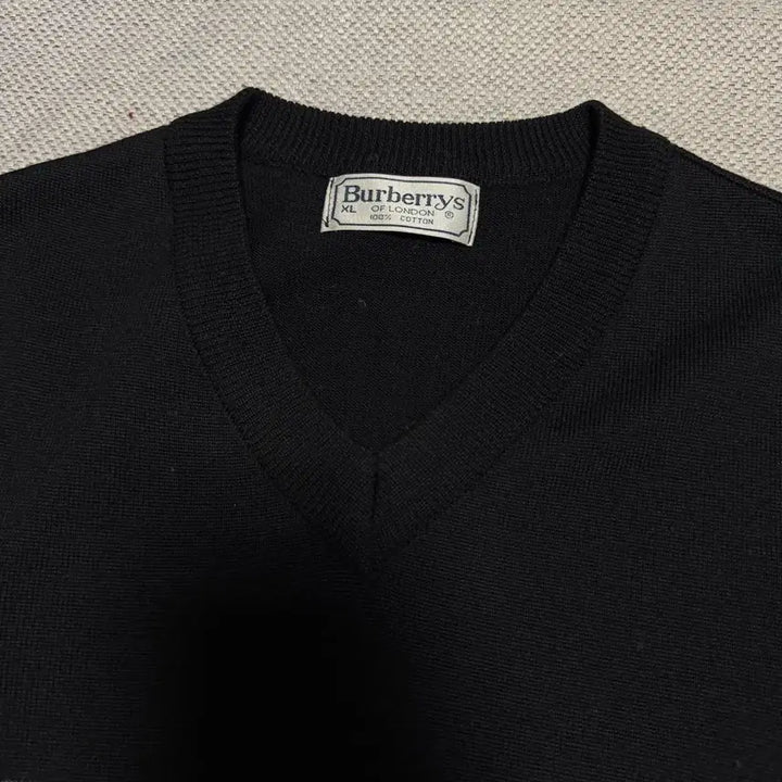 [SOLD OUT] 버버리 빈티지 빅로고 니트 베스트