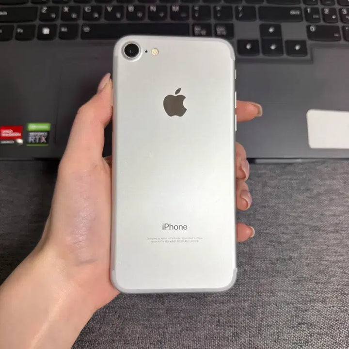 [BUNJANG] Apple iPhone 7 32GB Unlocked (Battery Replaced) / G29 s급 아이폰7 32기가 무음