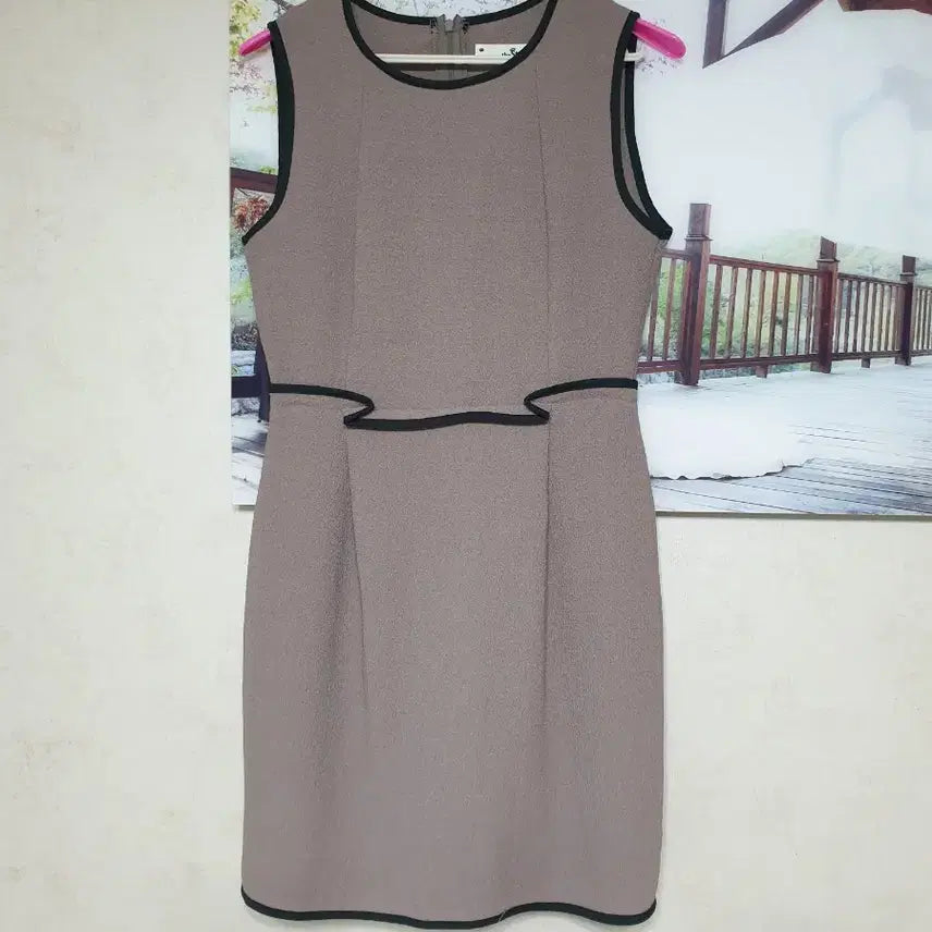 [BUNJANG] Sleeveless Dress - Size 55 (S) for Date/Guest Look / 민소매 원피스 55 s 데이트룩 하객룩
