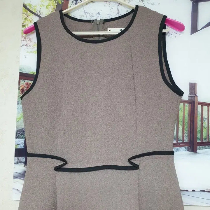[BUNJANG] Sleeveless Dress - Size 55 (S) for Date/Guest Look / 민소매 원피스 55 s 데이트룩 하객룩