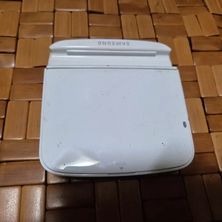 [BUNJANG] Samsung Wireless Charger White / 삼성 무선 충전기 화이트