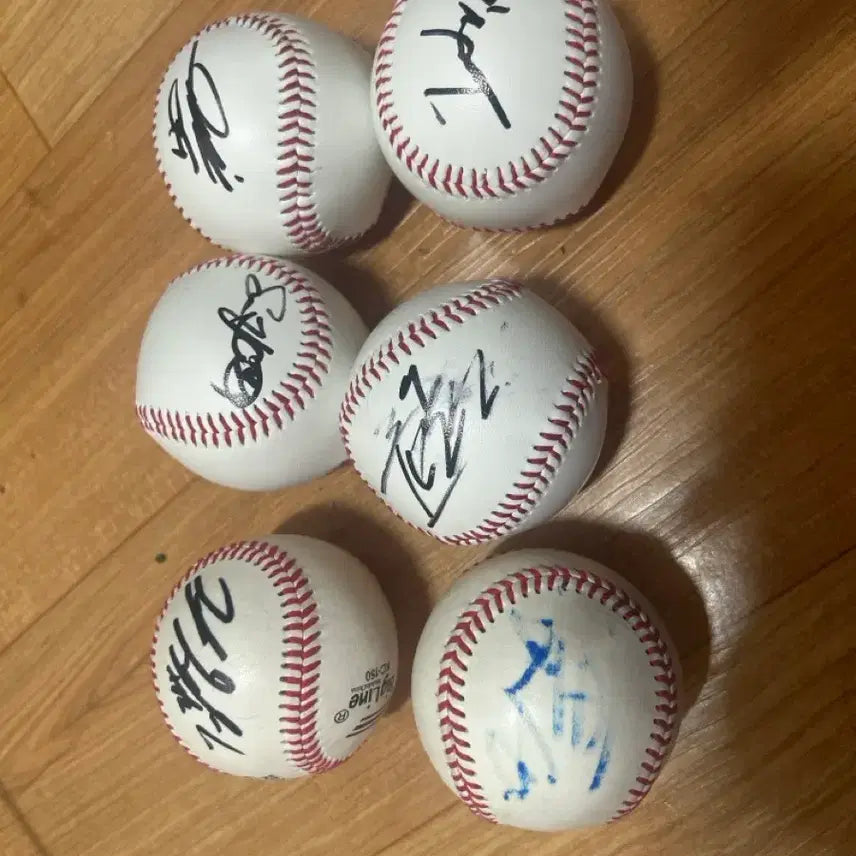 [BUNJANG] Ryu Hyun-jin &amp; Wang Yen-Cheng Autographed Baseball / 한화 류현진 왕옌청 친필싸인야구공