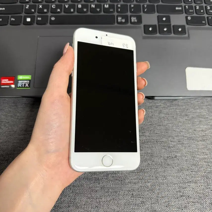 [BUNJANG] Apple iPhone 7 32GB Used (Grade A) / G30 s급 아이폰7 32기가 유음