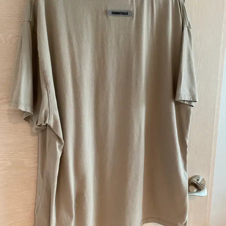 [BUNJANG] Fear of God Essentials Moss Green T-Shirt M / 정품! 에센셜 피어오브갓 모스 반팔티 M 카키