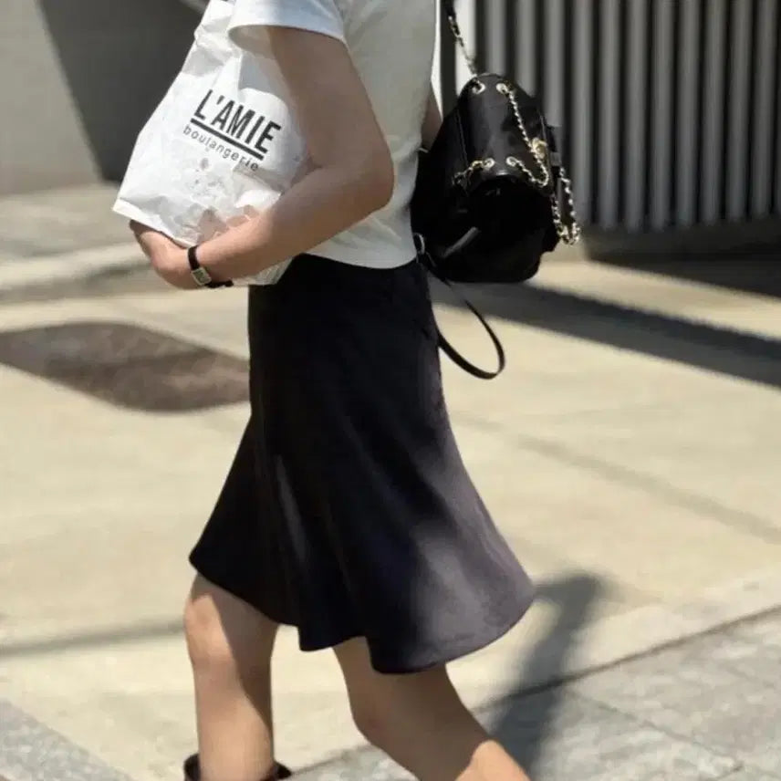 [BUNJANG] Omew Satin Silky Skirt Midi Black XS / 오뮤 새틴 실키스커트 미디 실크스커트 블랙 xs