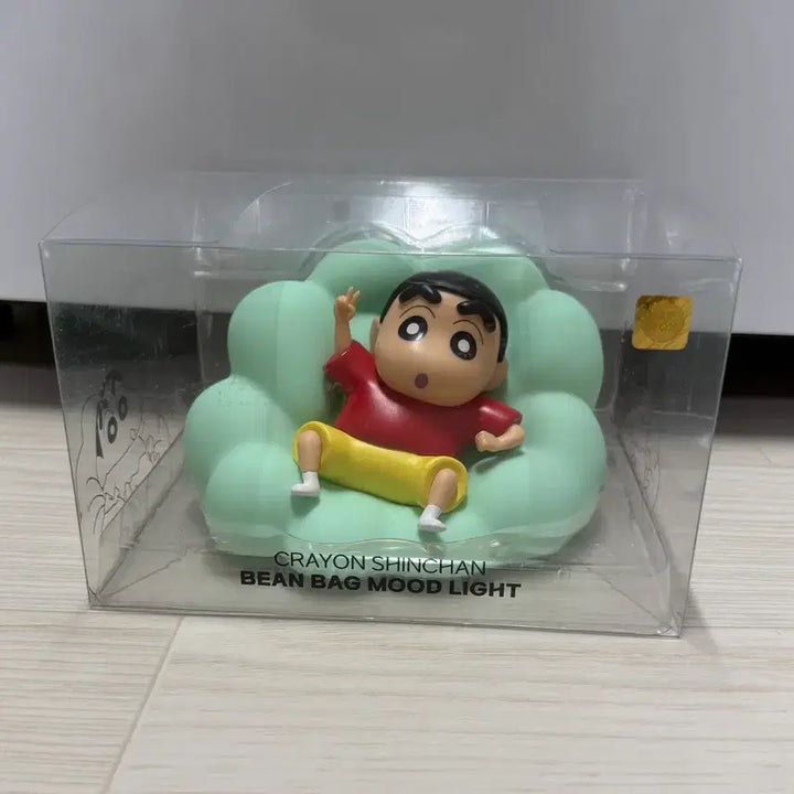 [BUNJANG] Crayon Shin-chan Bean Bag Mood Lamp (Sealed) / 짱구 빈백 무드등 (미개봉)