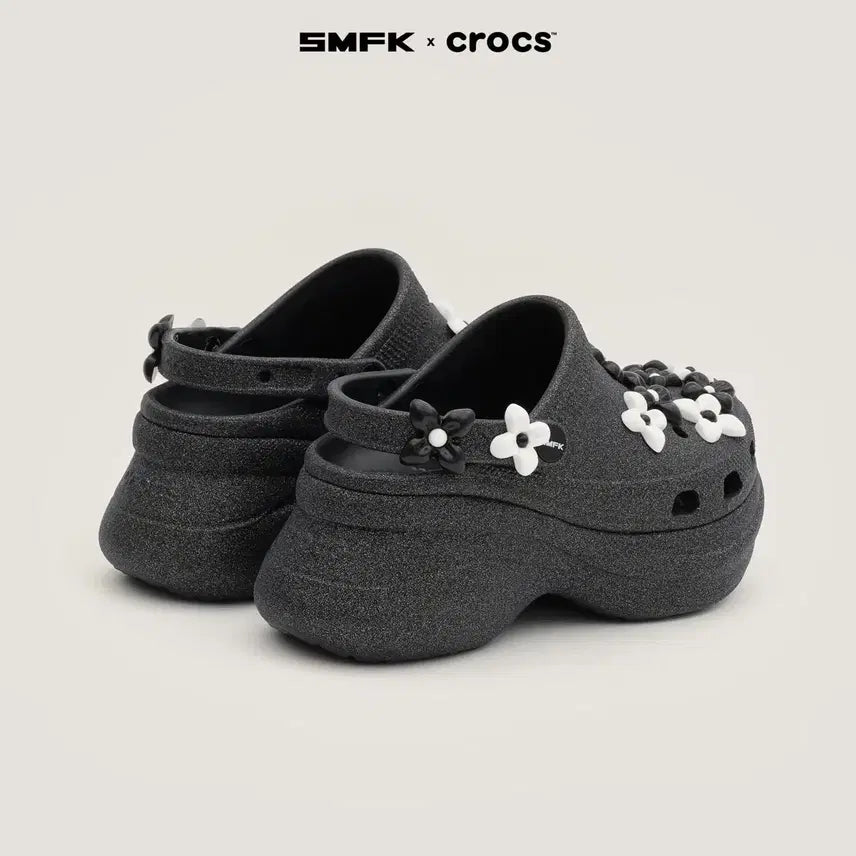 [BUNJANG] Crocs x SMFK Classic Bae Clog Black Glitter 240 / (W) 크록스 x 에스엠에프케이 클래식 베이 클로그 블랙 글리터 240