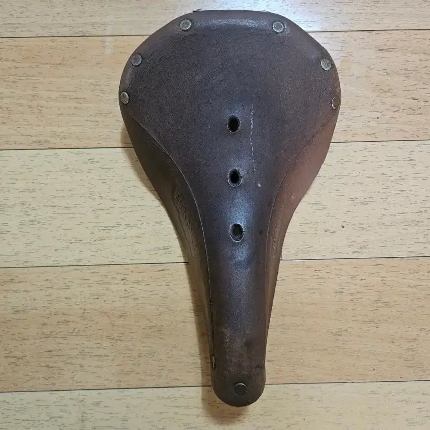 [BUNJANG] Brooks B17 Standard Leather Bicycle Saddle / 브룩스 스탠다드 B17 안장 팝니다.