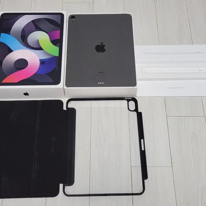 [BUNJANG] Apple iPad Air 4th Gen (64GB, Wi-Fi) + Apple Pencil 2nd Gen + Case / 아이패드에어4 + 애플펜슬2세대 + 케이스 SSS급