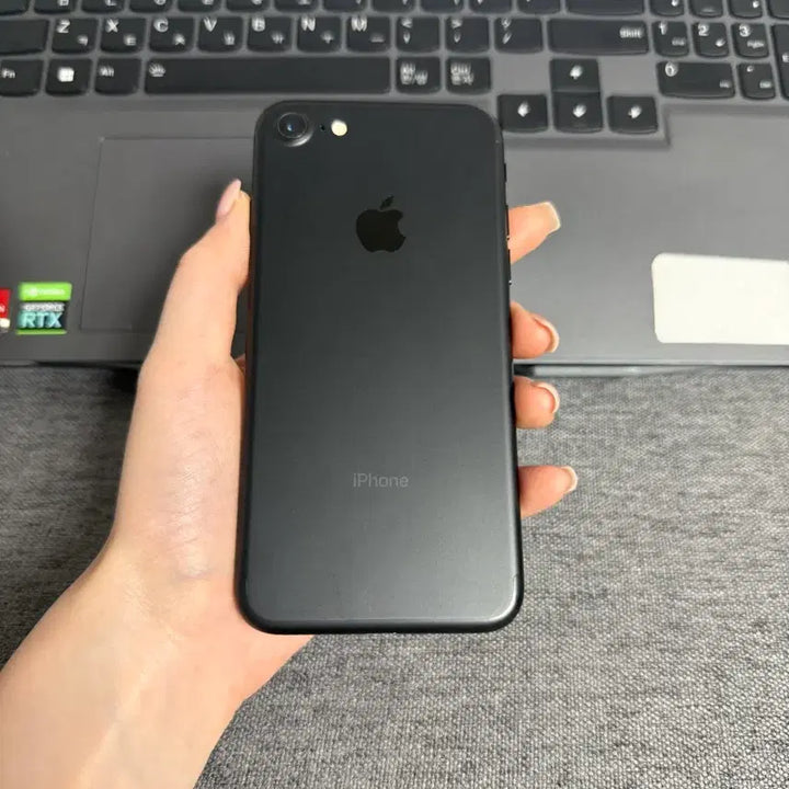 [BUNJANG] Apple iPhone 7 256GB (Unlocked, Silent Camera) - Excellent Condition / G31 s급 아이폰7 256기가 무음